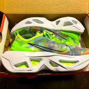 Nike. *only worn once* 9.5 Womens Zoom X Vista Grind “Lime Blast”